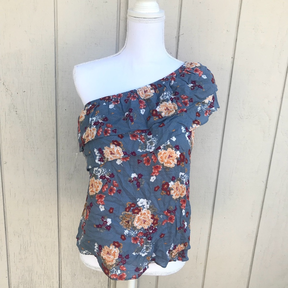 Cute One Shoulder Floral Top
